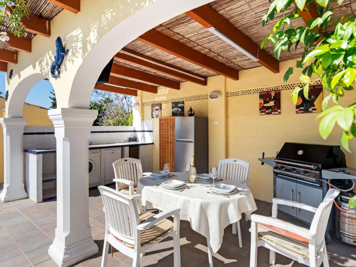 Belvilla By Oyo Casa Marcel Calp Exterior foto